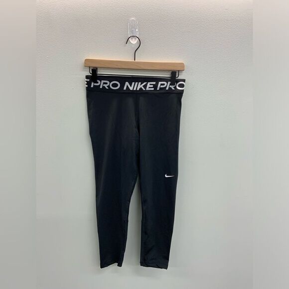 Nike Women’s Pro 365 Mid-Rise Tight Crop Leggings Black/White Size Medium - Picture 1 of 3